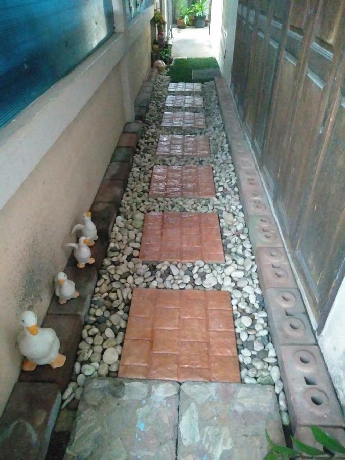 אמפווה Ban Khun Rin Homestay מראה חיצוני תמונה